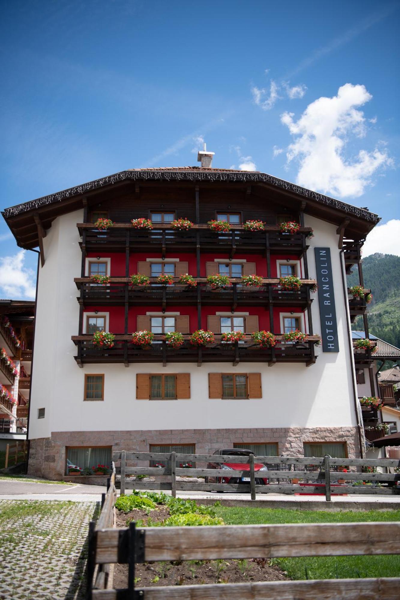 Romantic Charming Hotel Rancolin Moena Exterior photo